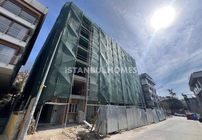 آپارتمان با معماری افقی و منظره دریا در üsküdar 4