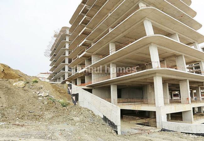 شقق في اسطنبول بالقرب من البحر في مجمع ساحلي رائع 32