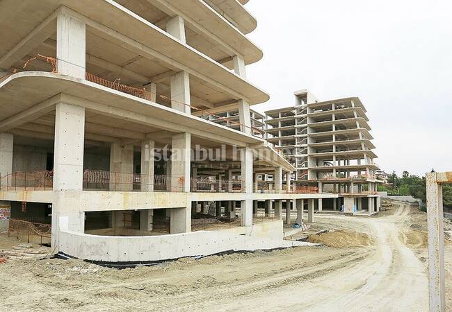 شقق في اسطنبول بالقرب من البحر في مجمع ساحلي رائع 33