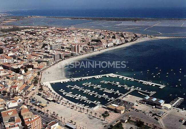 San Pedro Del Pinatar'da Özel Havuzlu ve Şık Tasarımlı Villa 30