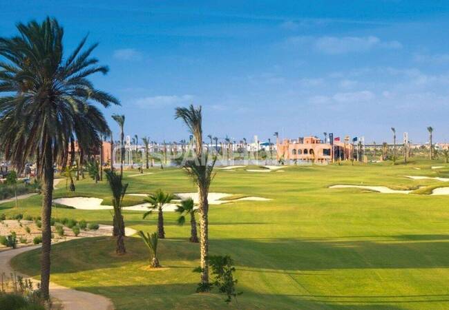 Mediterranean-inspired Apartments Near the Sea in Los Alcazares 10