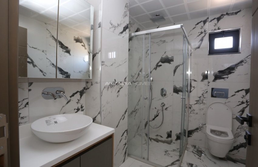 Ruime Vrijstaande Triplex Villa In Kundu Antalya 18