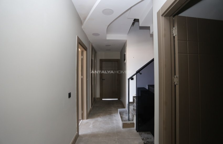 Ruime Vrijstaande Triplex Villa In Kundu Antalya 33