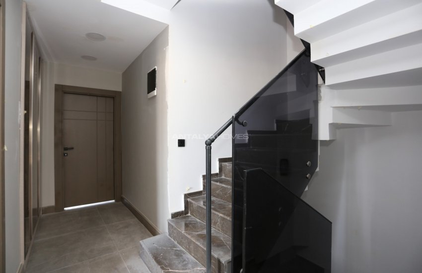 Ruime Vrijstaande Triplex Villa In Kundu Antalya 35