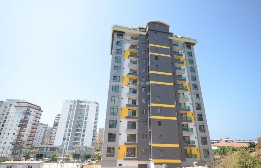 Flats with Remarkable Sea and Mountain Views in Alanya 35