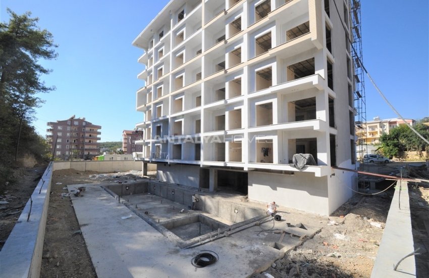 Modernly Designed Real Estate Surrounded by Nature in Alanya 16