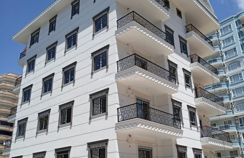Luxury Flats in Alanya Close to All Amenities in Mahmutlar 25