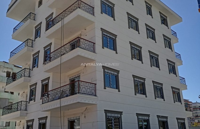 Luxury Flats in Alanya Close to All Amenities in Mahmutlar 24