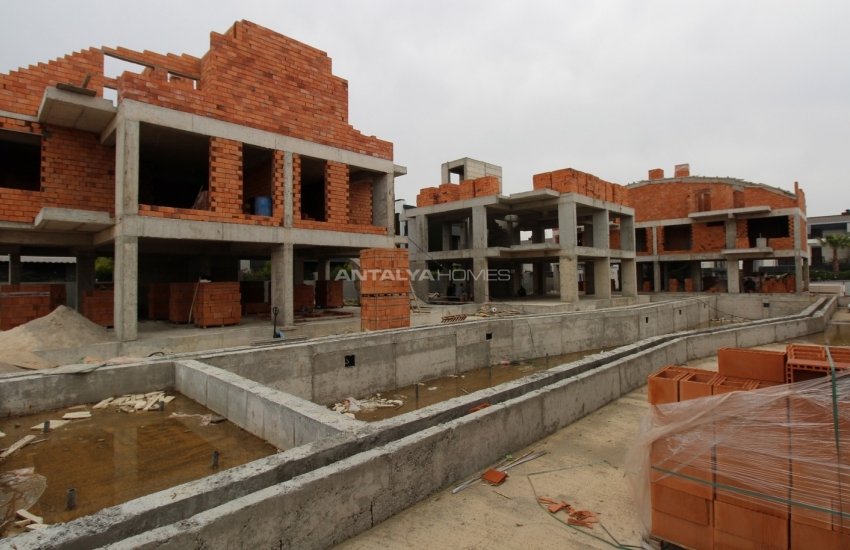 Capacious Villas in a Peaceful Area in Antalya Konyaaltı 38