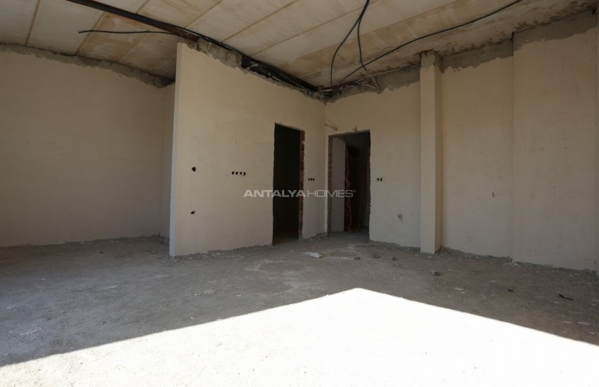 Excellent 3 Bedroom Villas with Parking Lots in Konyaaltı 28