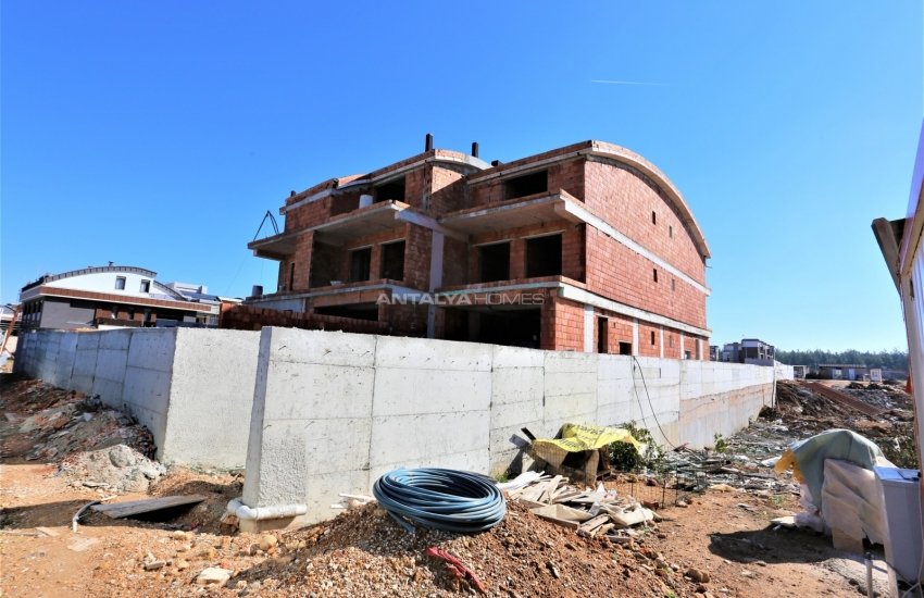 Excellent 3 Bedroom Villas with Parking Lots in Konyaaltı 26