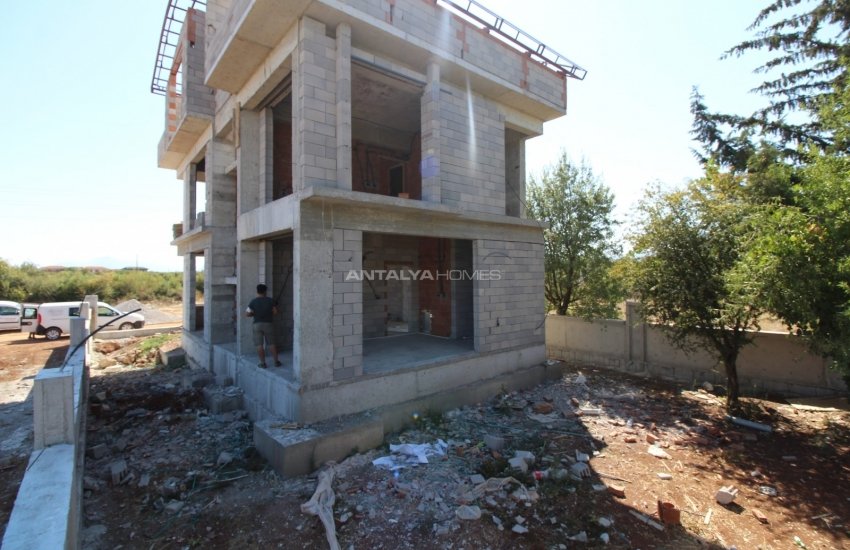 Duplex Detached Villa Suited for Private Life in Döşemealtı 18