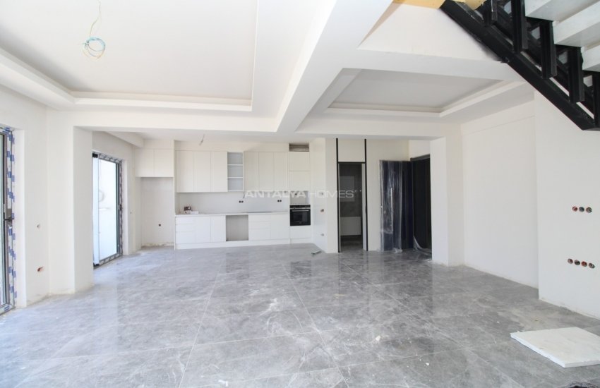 Modern Real Estate Within a Luxe Complex in Antalya Aksu 26