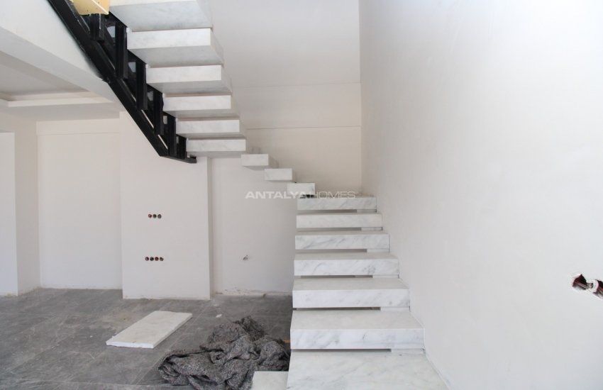 Modern Real Estate Within a Luxe Complex in Antalya Aksu 28