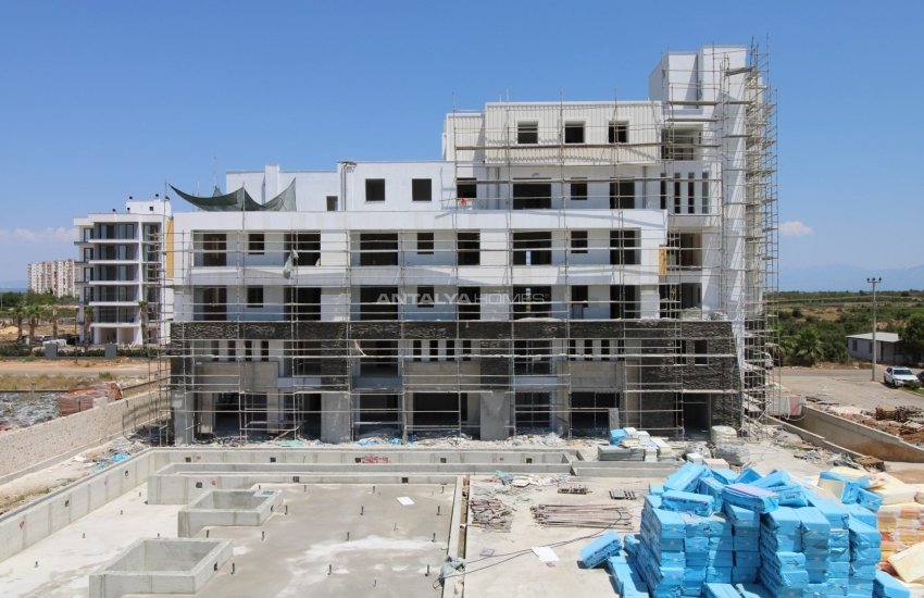 Modern Real Estate Within a Luxe Complex in Antalya Aksu 20
