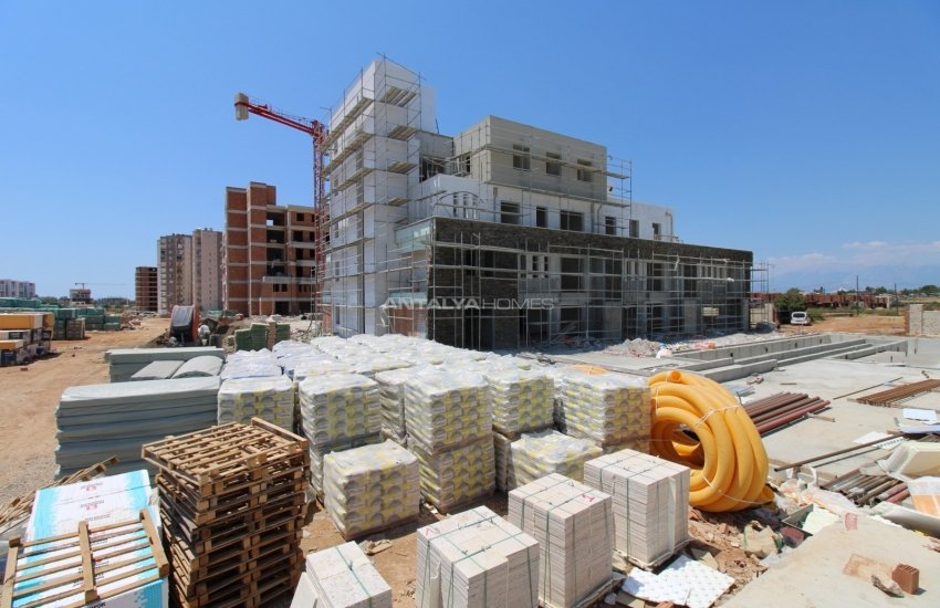 Modern Real Estate Within a Luxe Complex in Antalya Aksu 22