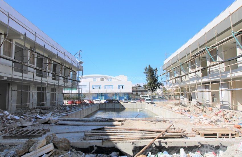 Flats in a Luxury Complex with Pools in Antalya Lara 18