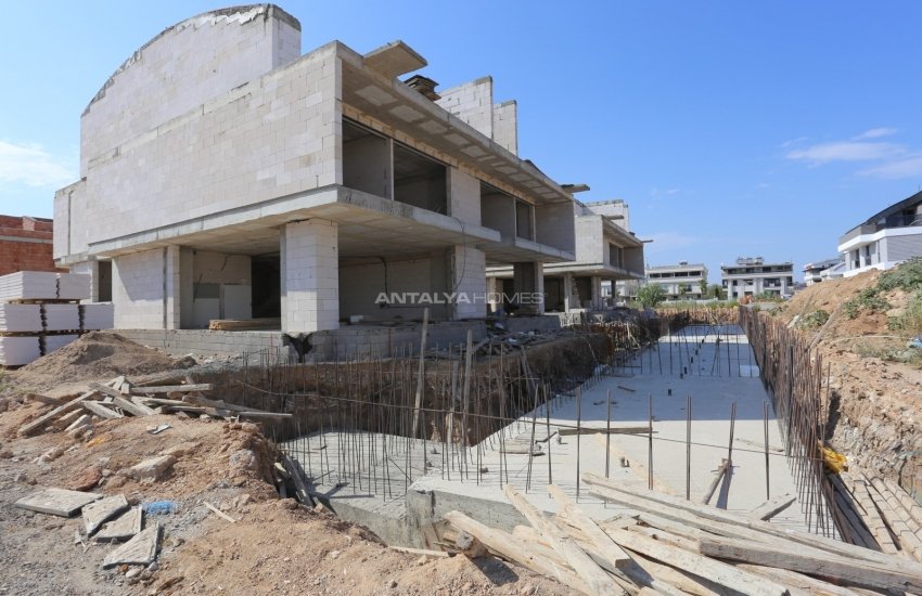 Semi-detached Villas Close to the Beach in Antalya Guzeloba 41