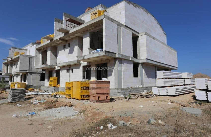 Semi-detached Villas Close to the Beach in Antalya Guzeloba 38