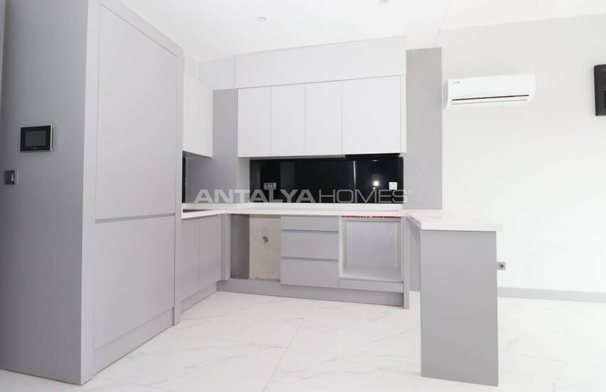 Luxury Real Estate in a Complex Close to Airport in Antalya 29