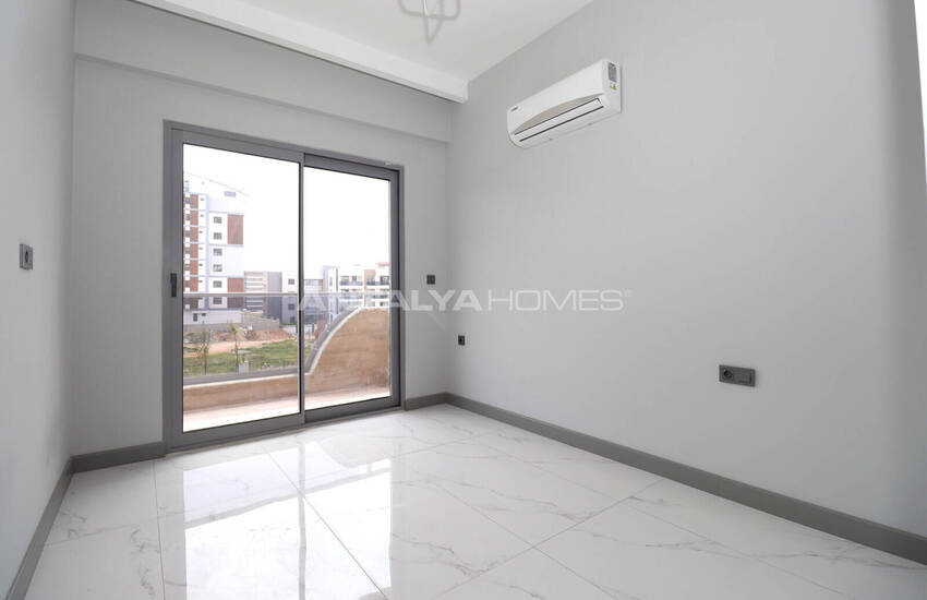 Luxury Real Estate in a Complex Close to Airport in Antalya 31