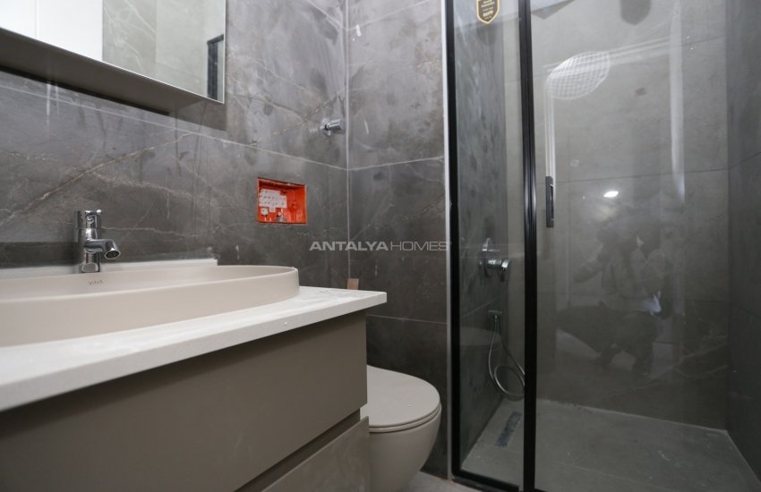 Apartments in a Complex with Rich Facilities in Konyaaltı 35