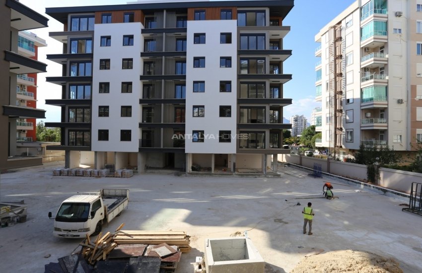 Apartments in a Complex with Rich Facilities in Konyaaltı 19