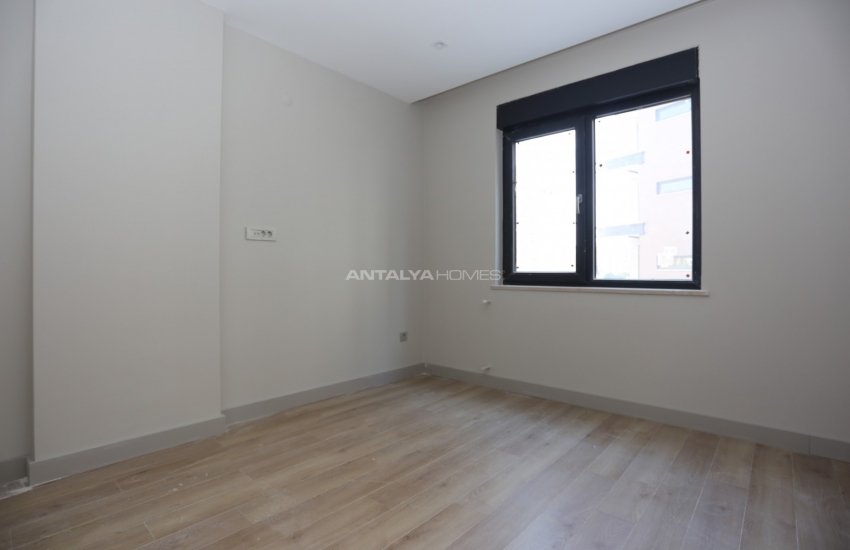 Apartments in a Complex with Rich Facilities in Konyaaltı 38