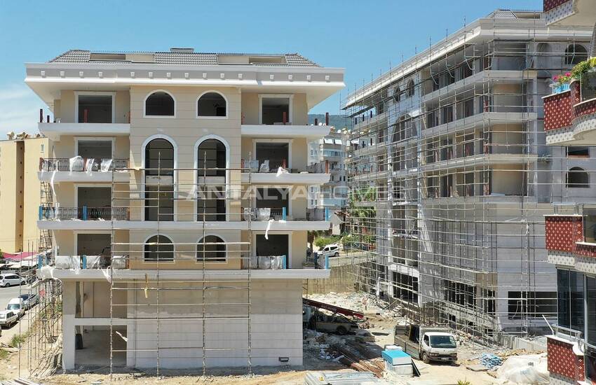 Centrally-located Shops Surrounded by Amenities in Alanya Center 7