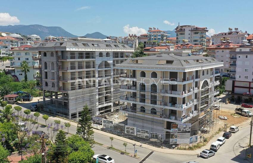Centrally-located Shops Surrounded by Amenities in Alanya Center 8