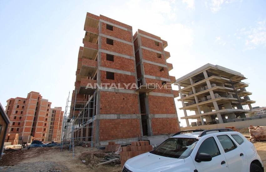 عقارات استثمارية ذات موقع متميز في أنطاليا أكسو 22