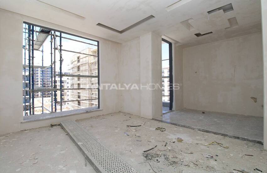 Chic Flat in a Prestigious Residential Area in Altintas Antalya 34