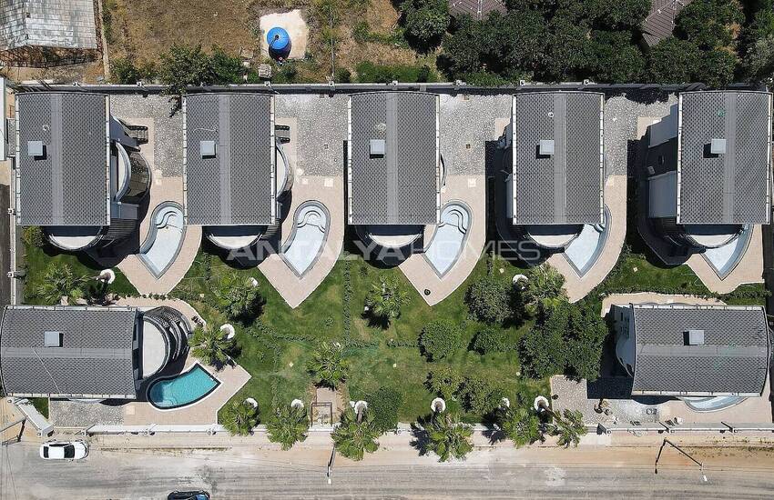 Villas Triplex Avec Jardin Privé Et Piscine À Alanya 27