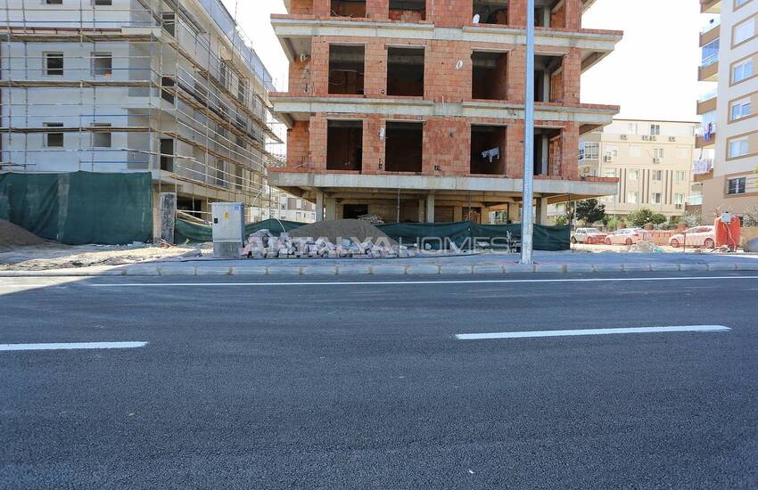 Antalya Commercial Shop Close to University in Konyaalti 5