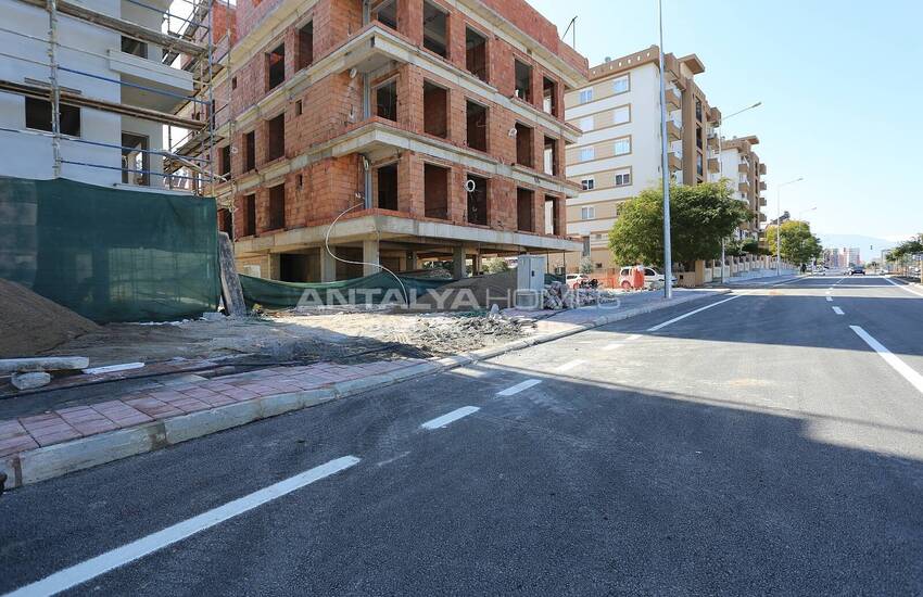 Antalya Commercial Shop Close to University in Konyaalti 6