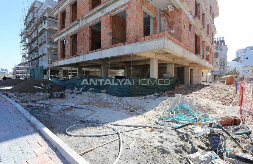 Antalya Commercial Shop Close to University in Konyaalti 2