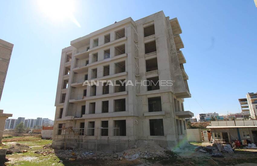 Antalya Aksu'da Havuzlu Proje İçinde Sıfır Daireler 11