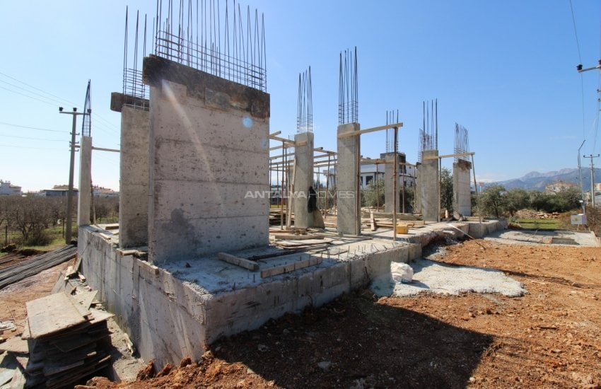 Semi-detached Villas with a Lift and a Pool in Dosemealti 15