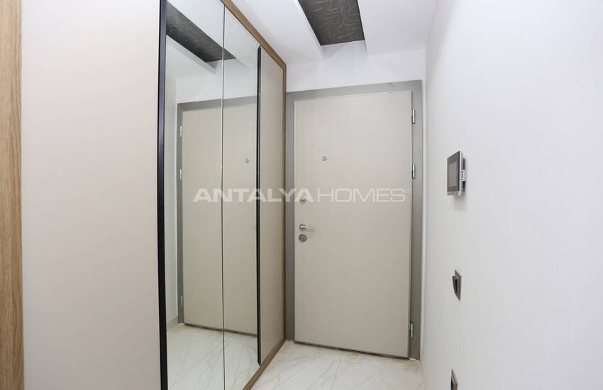 Antalya Muratpaşa’da Güvenli Site İçinde Lüks Daireler 23