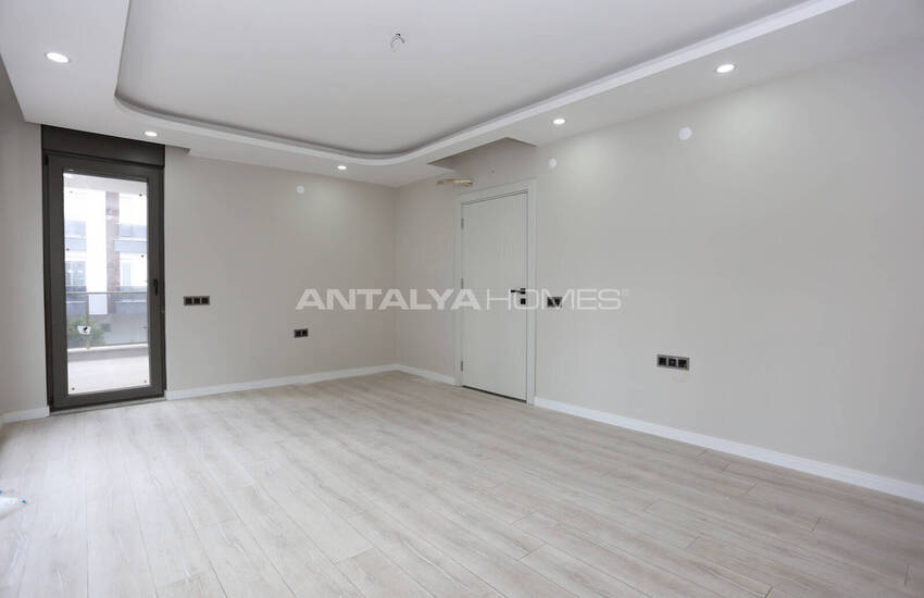 Antalya Muratpaşa’da Güvenli Site İçinde Lüks Daireler 16