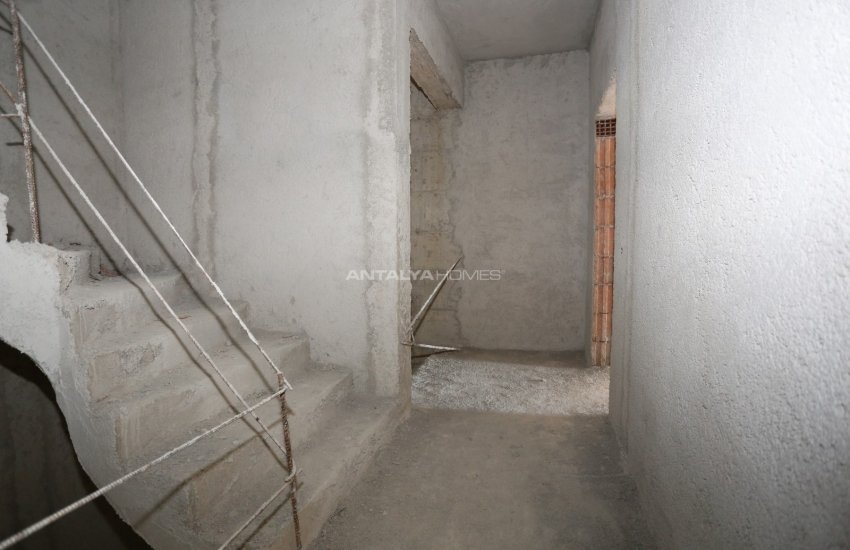 Modern Apartments Close to the City Center in Muratpaşa 13