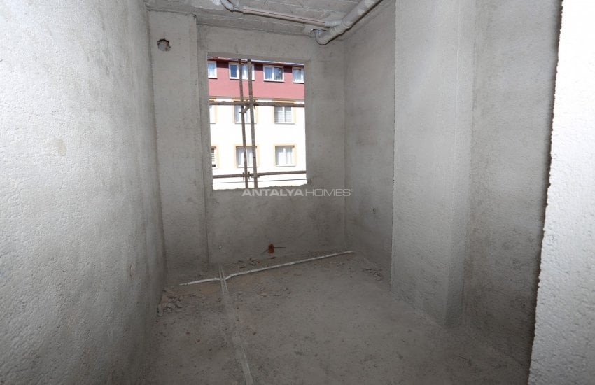 Modern Apartments Close to the City Center in Muratpaşa 8