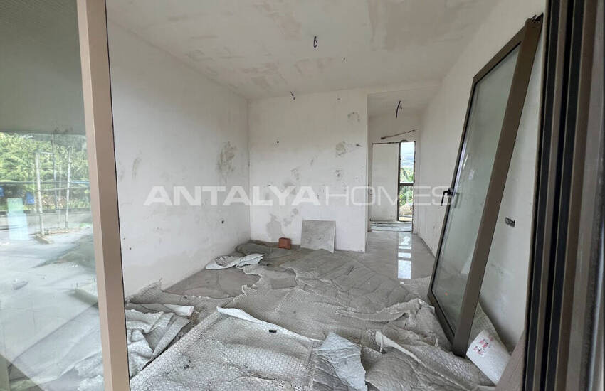 Alanya Kargıcak'ta Doğa İle İç İçe Konumda Manzaralı Şık Villa 45