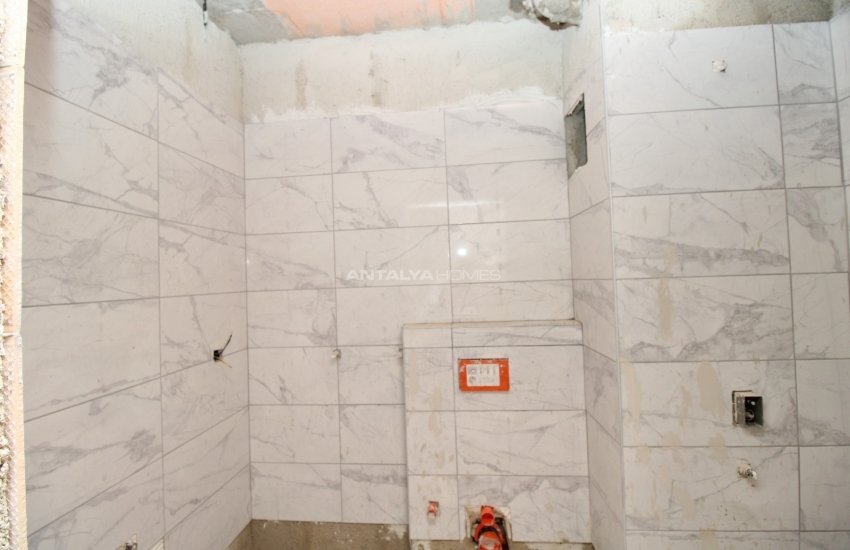 Apartment with High Rental Potential in Antalya Altintas 9