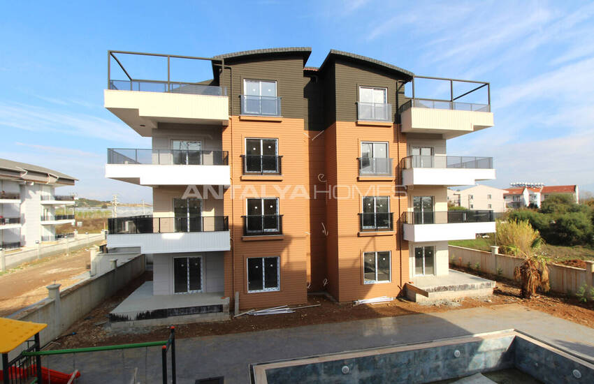 Antalya Kadriye’de Tüm Olanaklara Yakın Modern Daireler 33