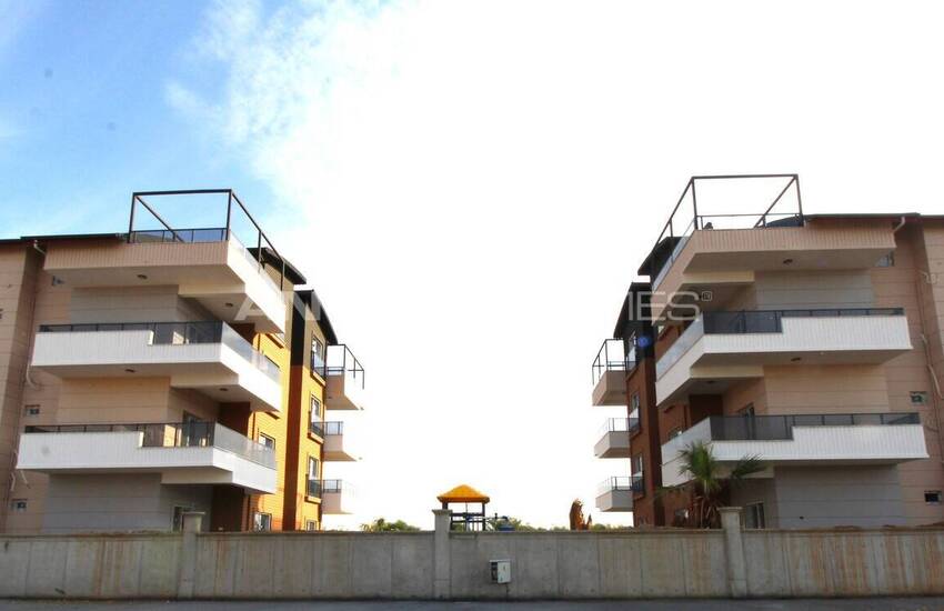 Antalya Kadriye’de Tüm Olanaklara Yakın Modern Daireler 38
