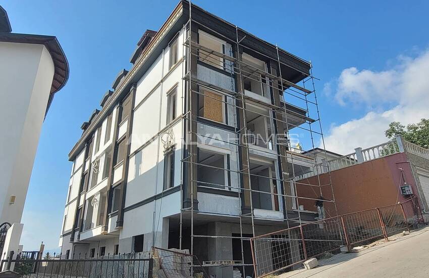 Apartments in a Boutique Project with Pool in Mahmutlar Alanya 9