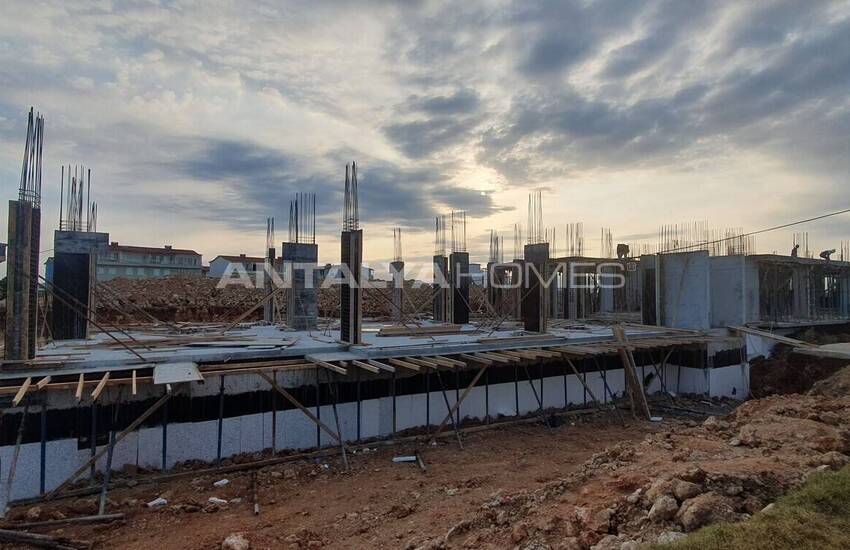 Real Estate in a Unique Luxe Complex in Altintas Antalya 16