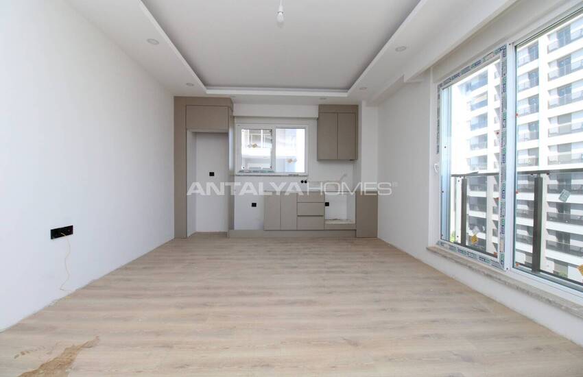 2+1 Apartment Suitable for Investment in Antalya Altıntaş 19