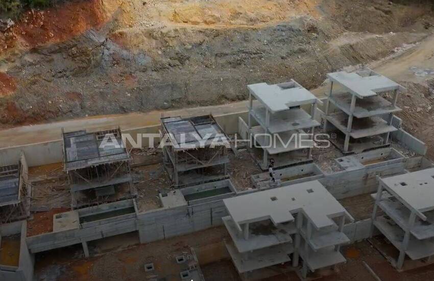 خانه های مستقل با چشم انداز دریا و استخر در آلانیا، تپه 24